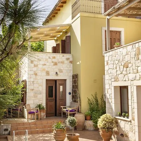 Eftichia Villa *